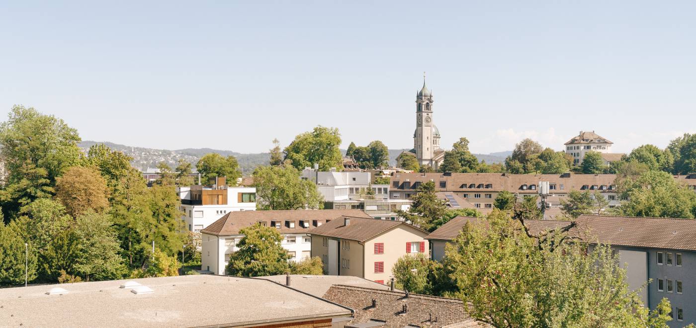 Aussicht auf Kirchturm und Umgebung