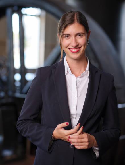 Cristina Csanalosi: Front Office Manager - B2 Hotel