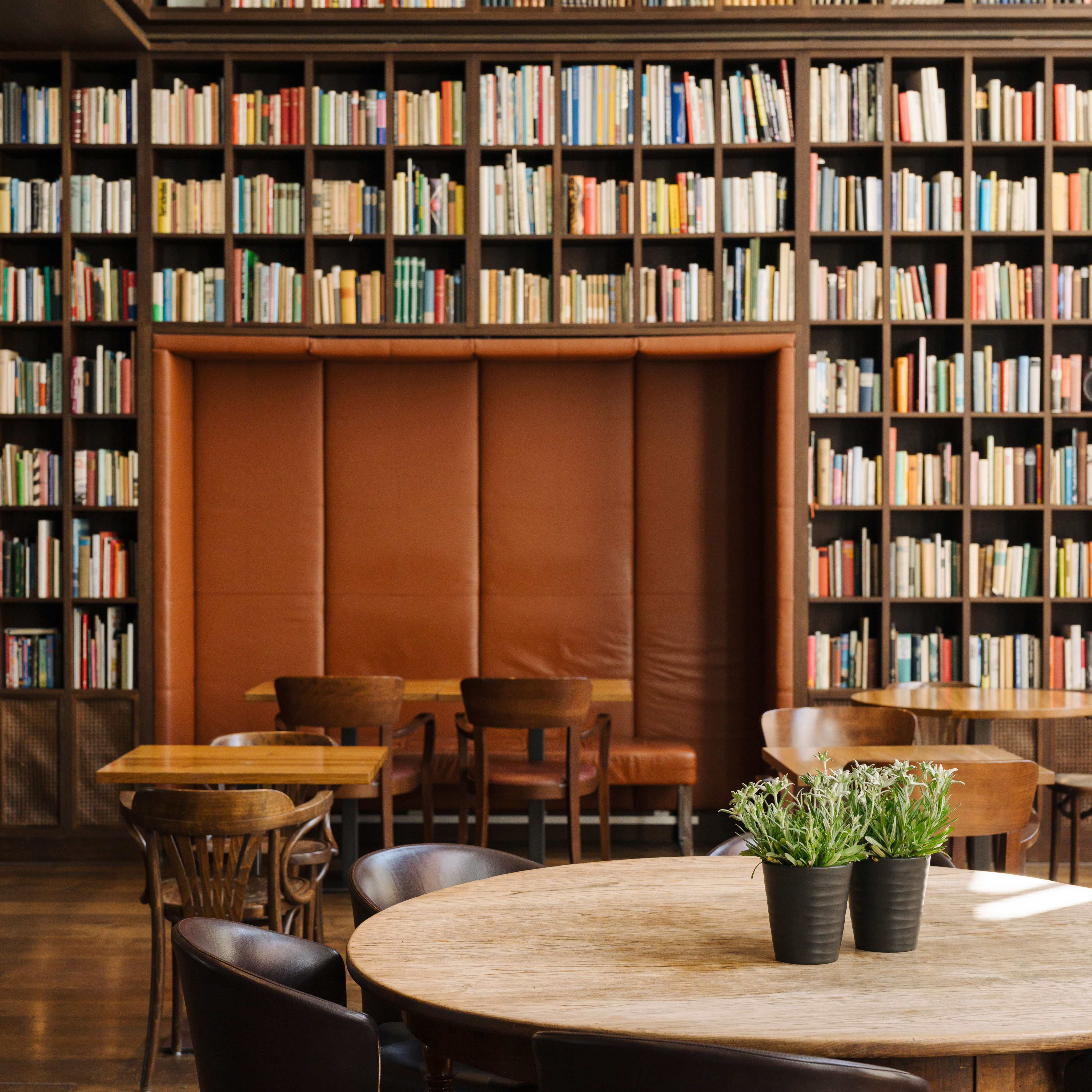Unsere Library - B2 Hotel